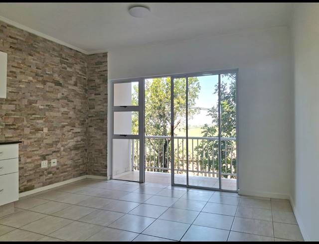 2 BEDROOM APARTMENT FOR SALE IN MANOR ESTATES